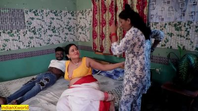 Cô em gái múp míp gạ bà chị gái mình đi chơi some trai